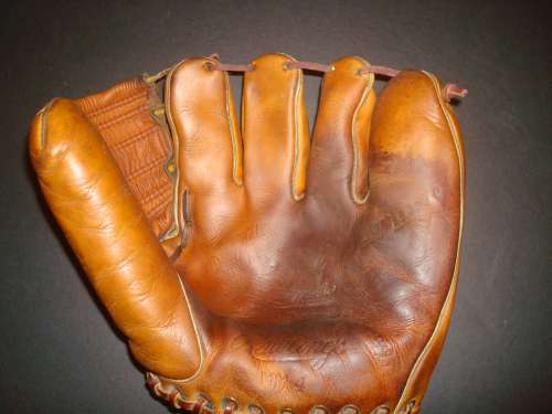 Mickey Mantle Rawlings MM4 Front